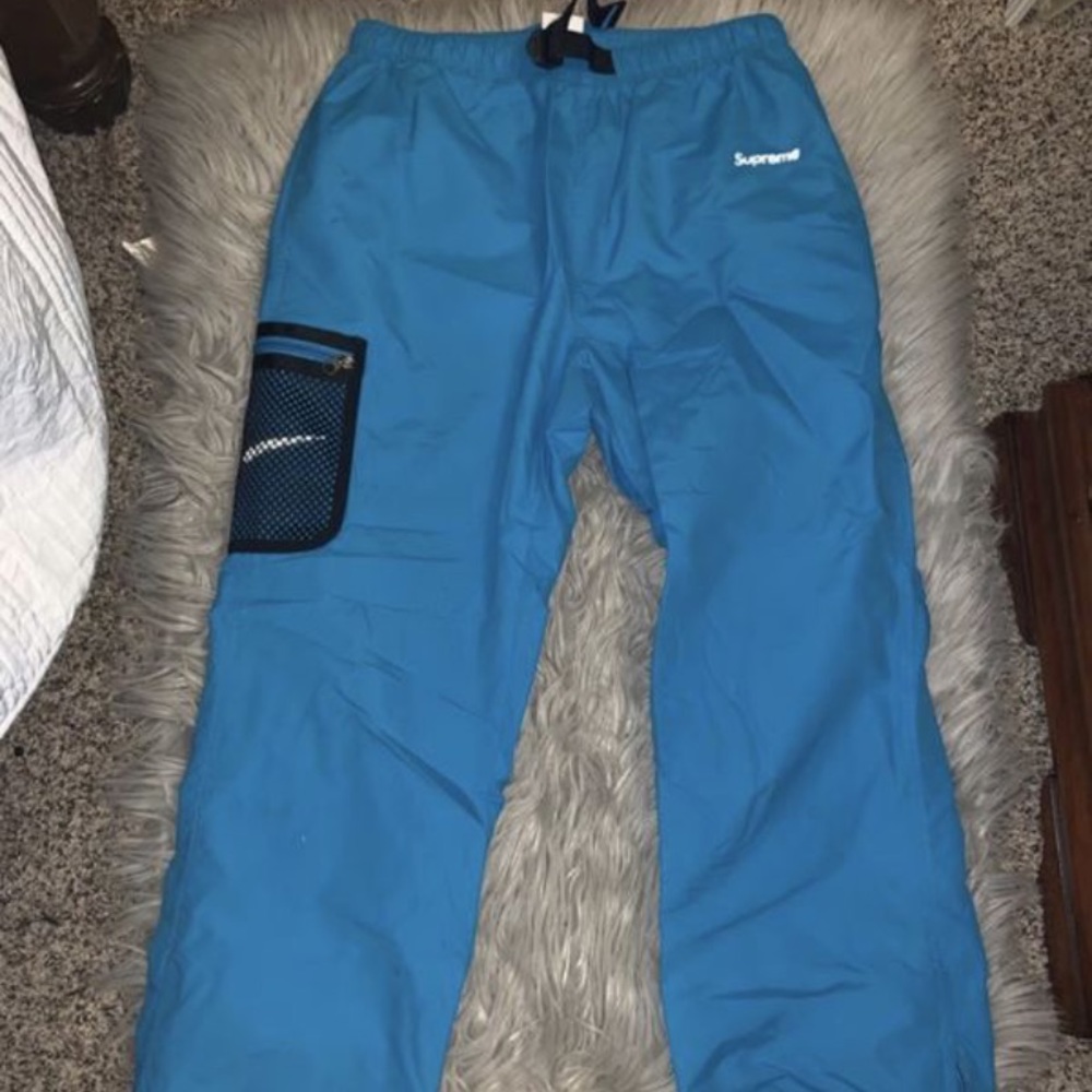 Supreme Nike Trail